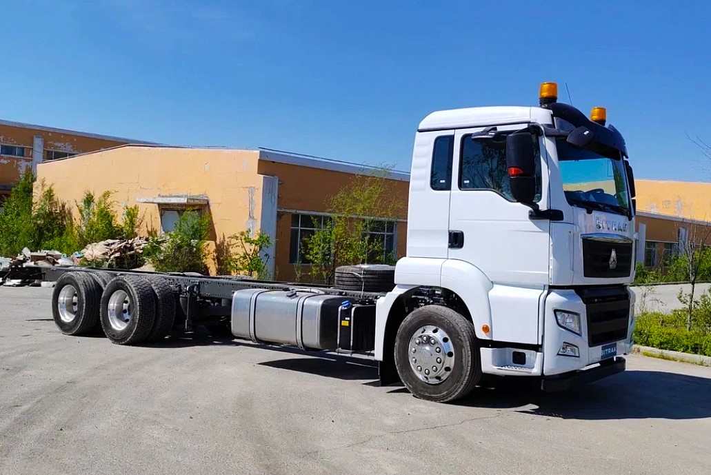 Шасси Sitrak C7H 6х2 ПНЕВМА, 5500 мм, 400 л.с.