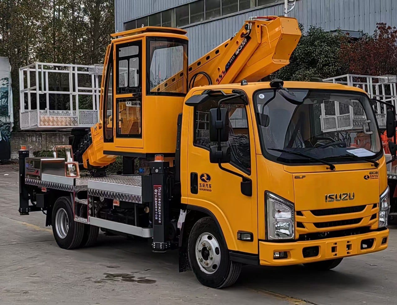 ISUZU автовышка 30 м. (Исузу автовышка)